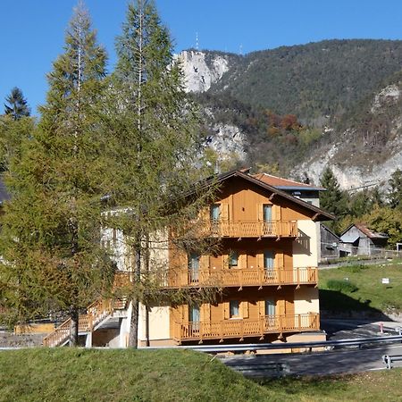 Ai Larici Hotel Perarolo di Cadore Luaran gambar