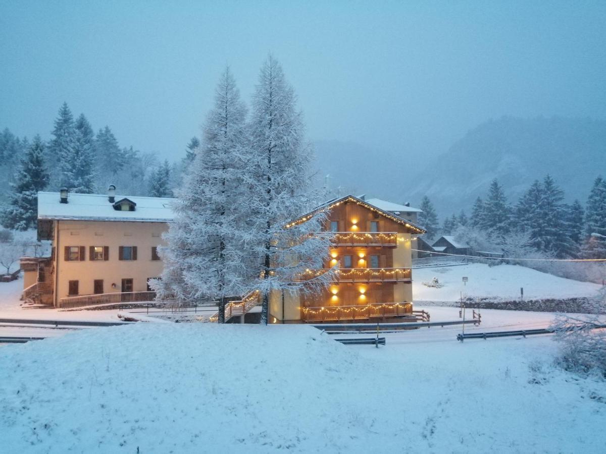 Ai Larici Hotel Perarolo di Cadore Luaran gambar